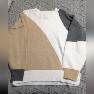 Blu Pepper Women's Crewneck Sweater - White, Gray, and Tan